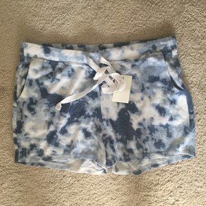 2Liv tie dye shorts size L NWT